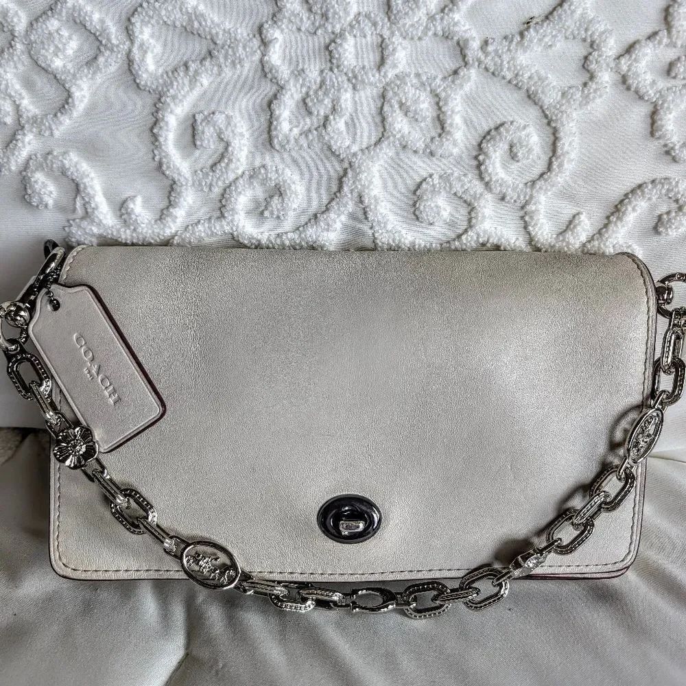 COACH Dinky Genuine Bag In Chalk Crossbody/Clutch With Extra Chain Strap